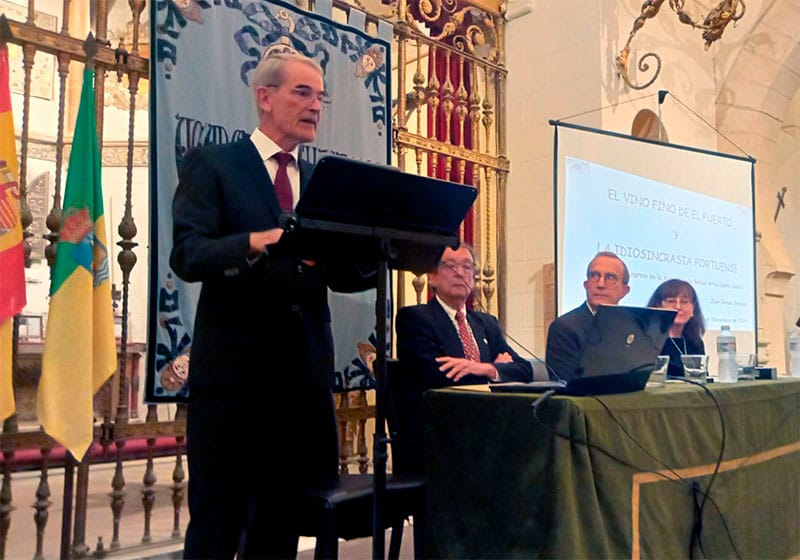 Toma de posesión como académico de Juan Gómez Benítez Toma de posesión como académico de Juan Gómez Benítez